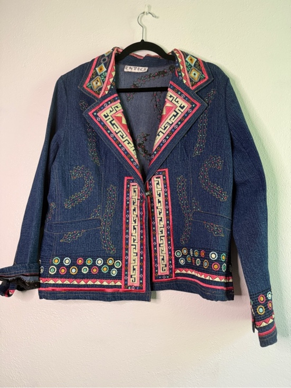 Entice Vintage Embroidered Dark Navy Denim Embroidered Blazer Jacket. Sz L.